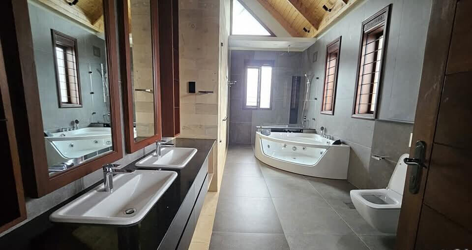 Ambassadorial 5BR All-Ensuite with Private Pool & Fountain - Runda