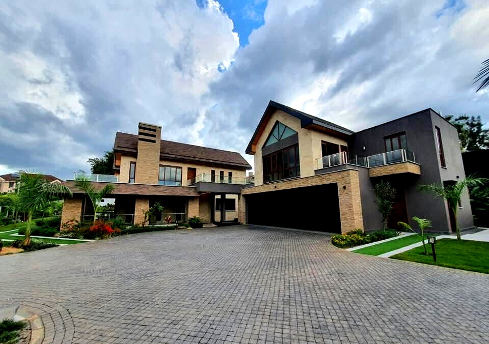 Ambassadorial 5BR All-Ensuite with Private Pool & Fountain - Runda