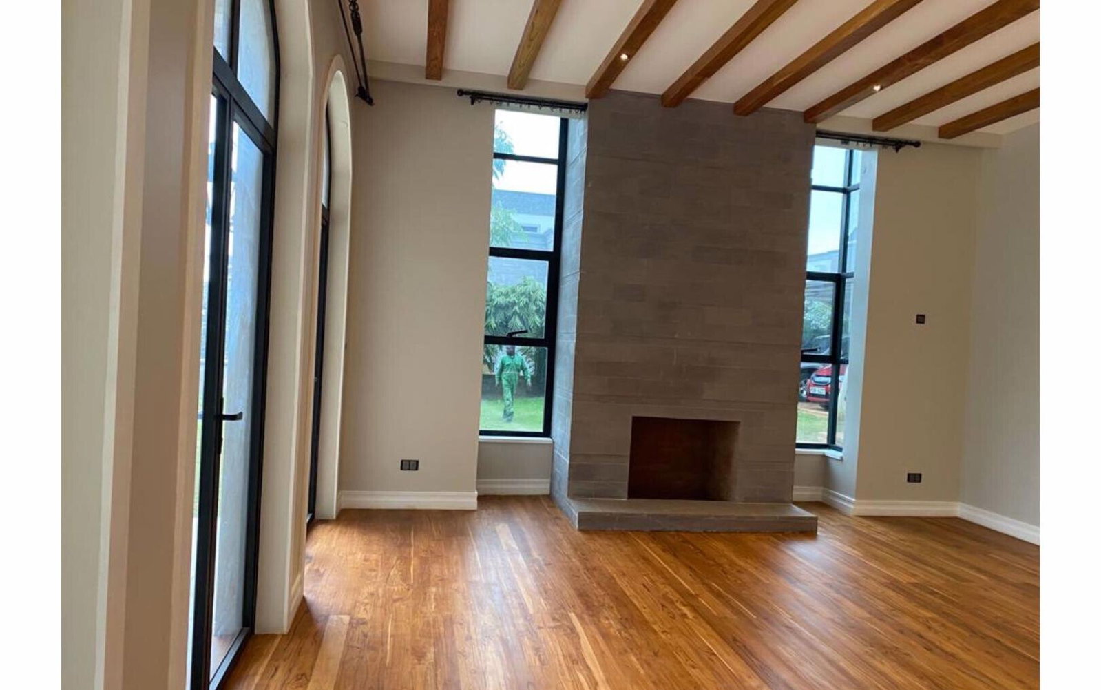 5-Ensuite Townhouse with Clubhouse & Heated Pool - Loresho