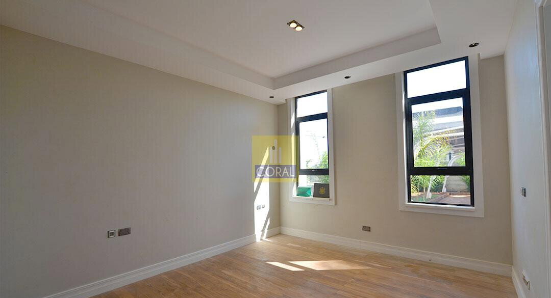 5-Ensuite Townhouse with Clubhouse & Heated Pool - Loresho