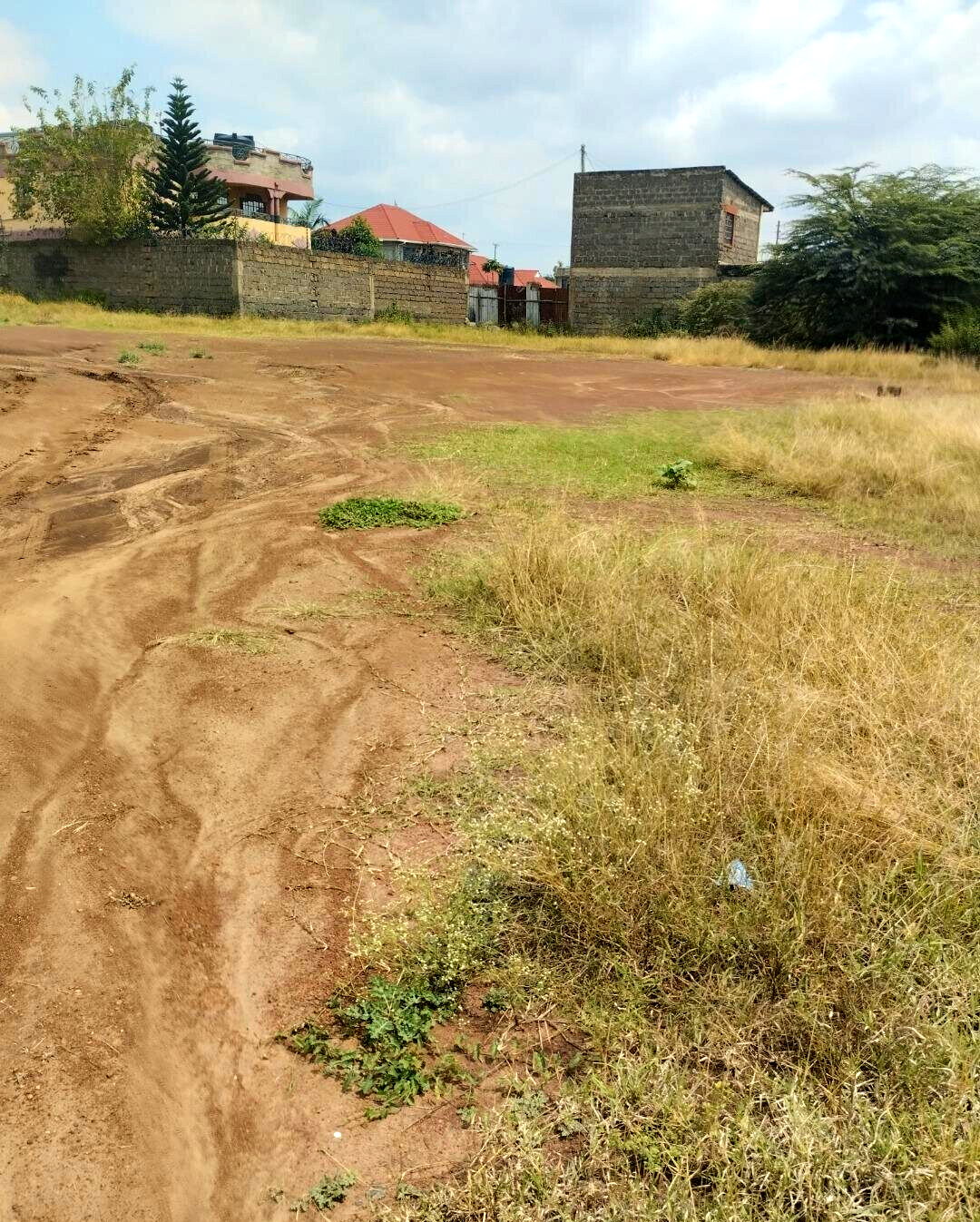 1/8 Acre Plot in Kamakis