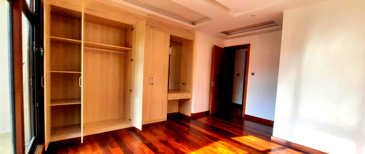 Exclusive 4-Unit Compound Townhouse with DSQ - Lavington