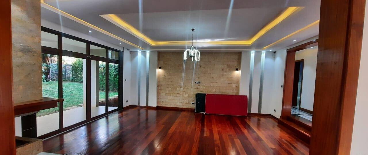 Exclusive 4-Unit Compound Townhouse with DSQ - Lavington