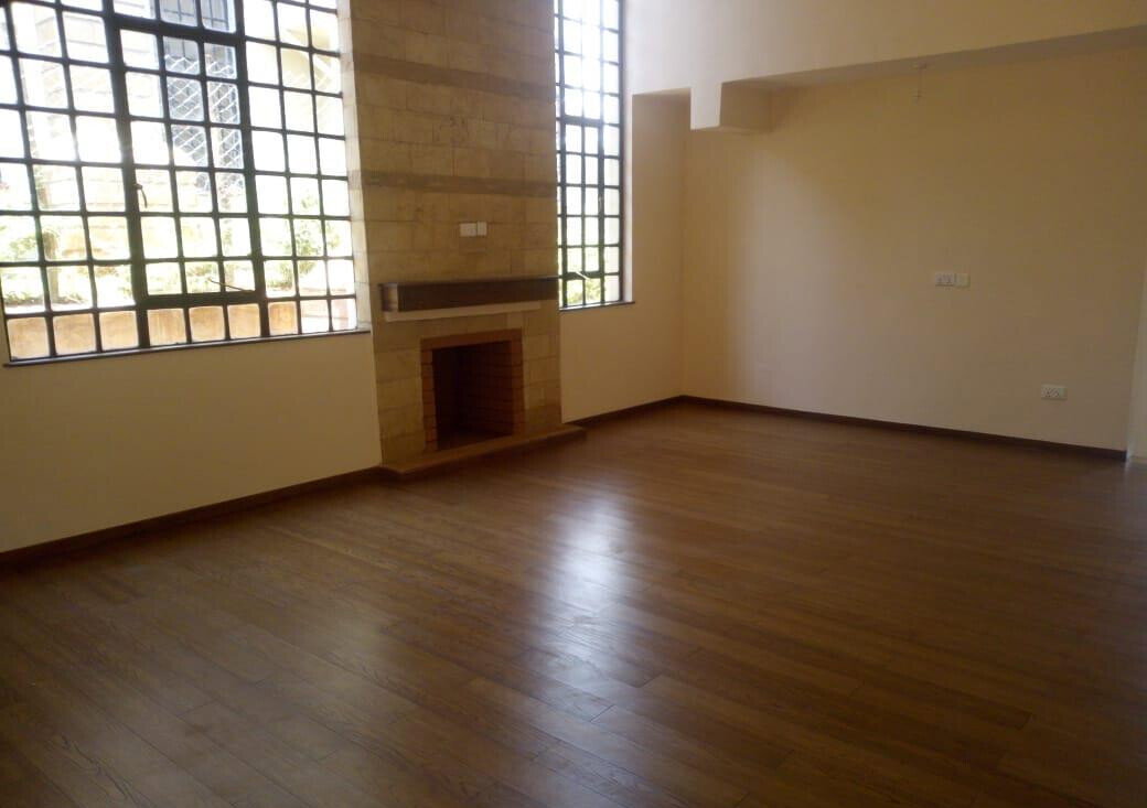 4BR Townhouse with Fireplace & Kitisuru Greens View