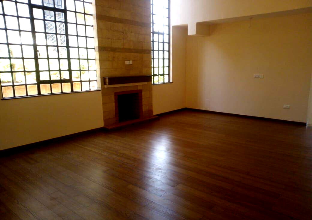 4BR Townhouse with Fireplace & Kitisuru Greens View