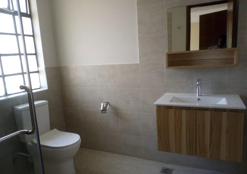 4BR Townhouse with Fireplace & Kitisuru Greens View