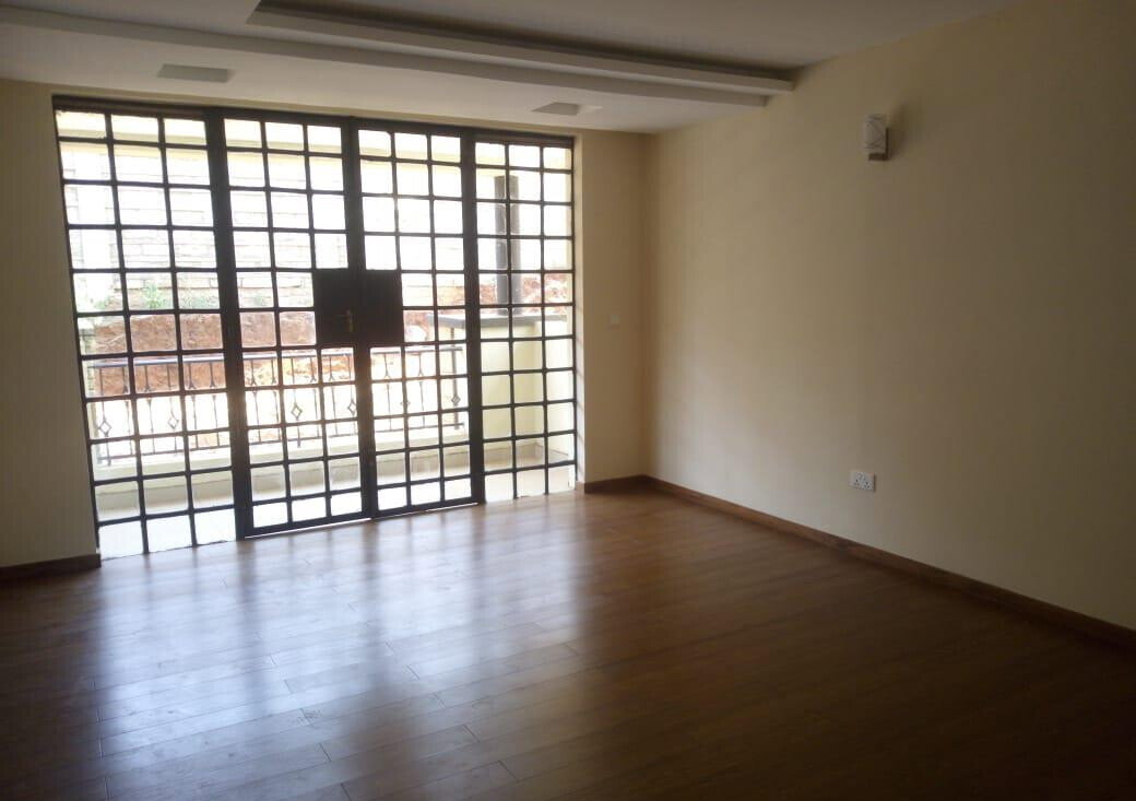 4BR Townhouse with Fireplace & Kitisuru Greens View