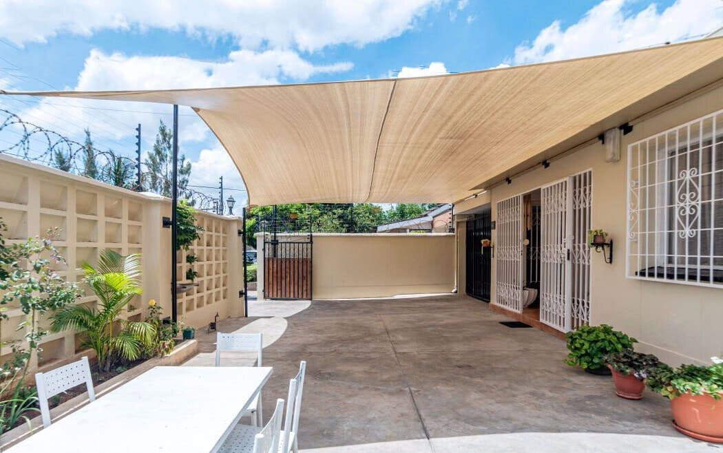 7-Bedroom Family Townhouse with Two Kitchens & DSQ - South C