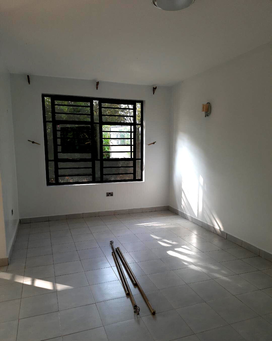 Quarter-Acre 4-Ensuite Townhouse with Rooftop – Kerarapon, Karen