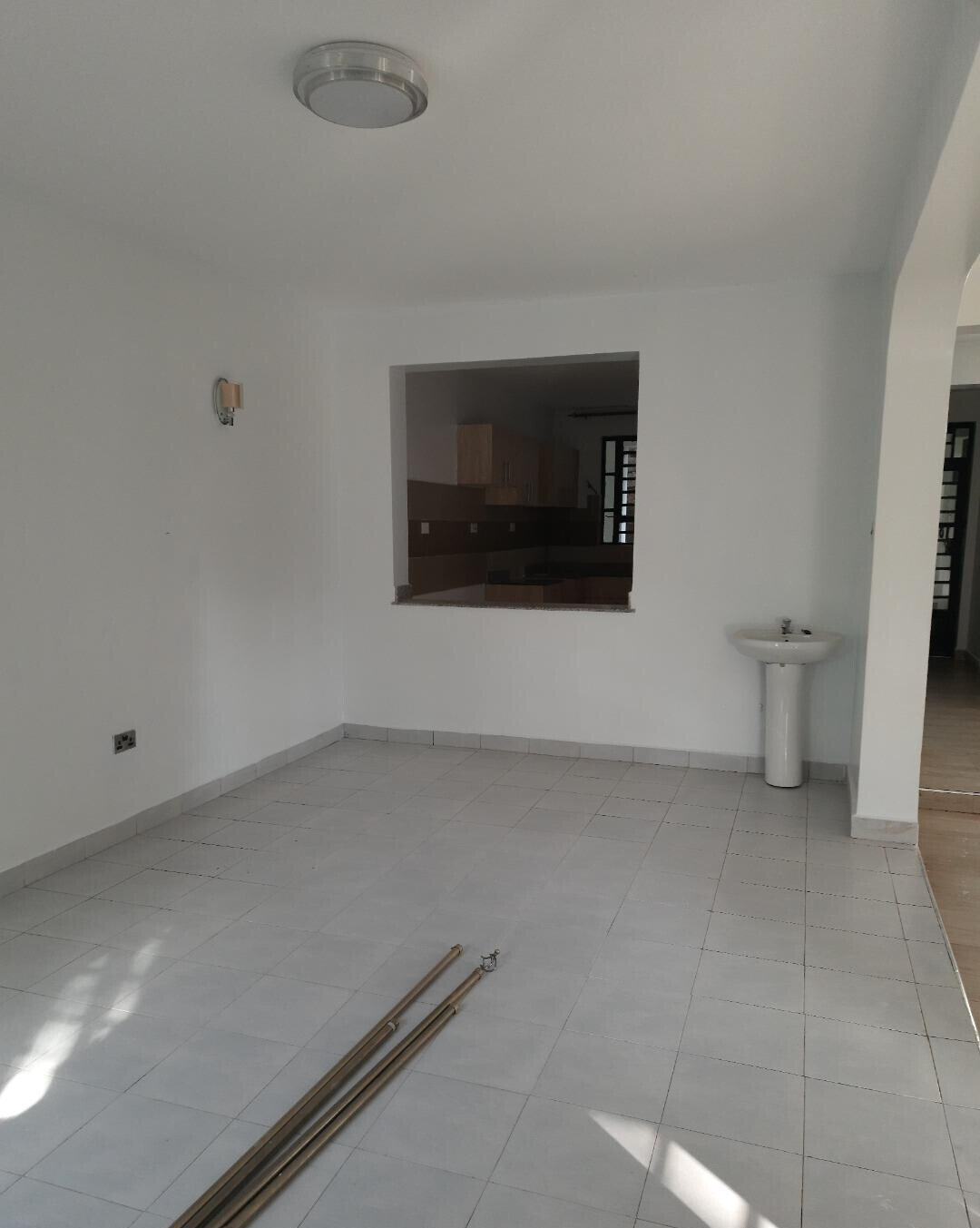Quarter-Acre 4-Ensuite Townhouse with Rooftop – Kerarapon, Karen