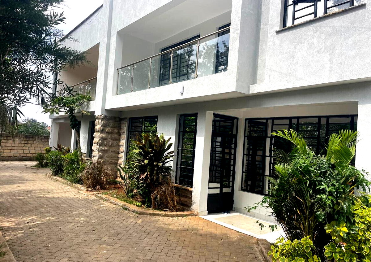 Quarter-Acre 4-Ensuite Townhouse with Rooftop – Kerarapon, Karen
