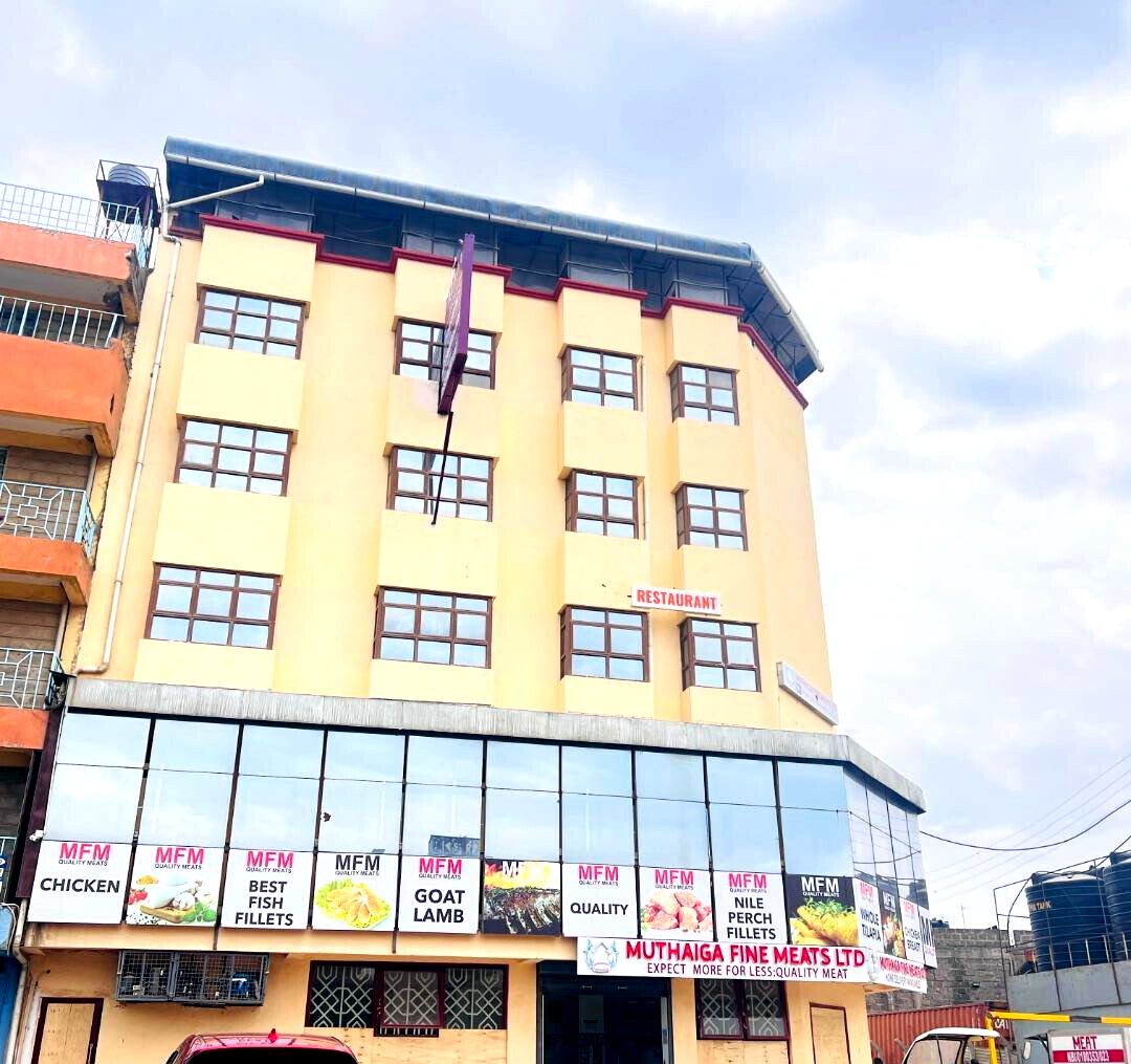 1/8 Acre Commercial Building with Parking