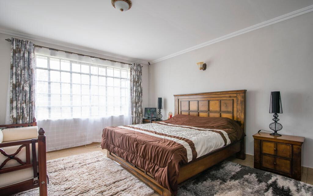 4BR Townhouse with DSQ & Solar Water Heating - Kitengela