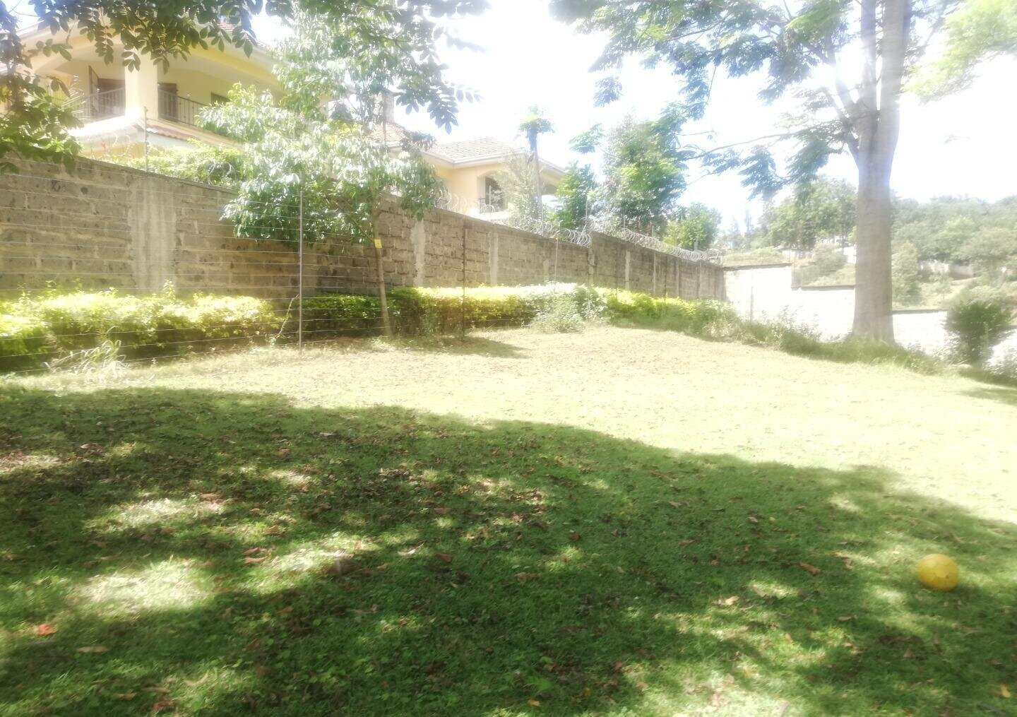 0.84-Acre Development Parcel with Clean Docs - Lavington