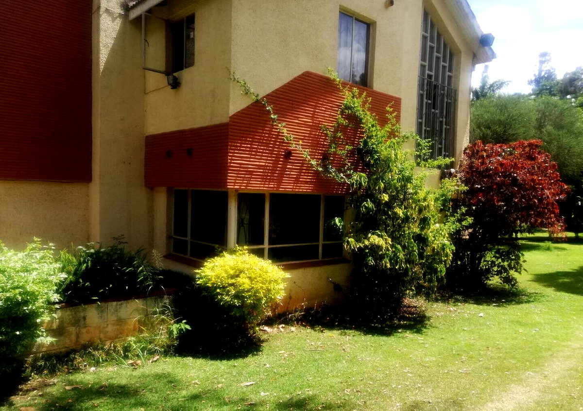 0.84-Acre Development Parcel with Clean Docs - Lavington