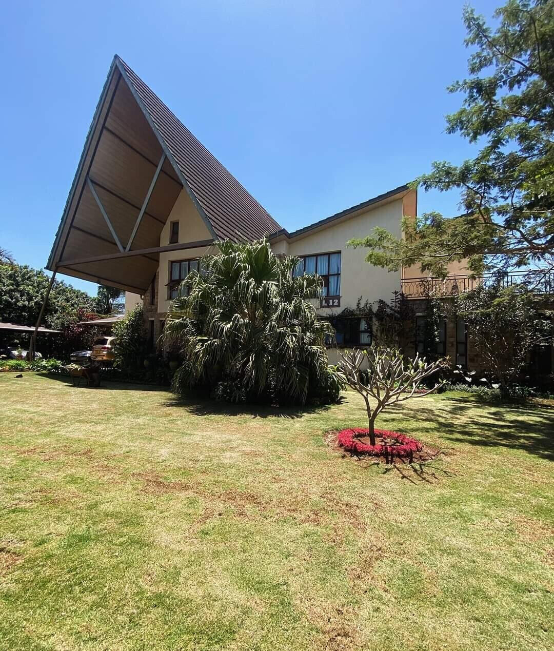 5-Bed Villa with Lake & Clubhouse – Gated Karen Estate