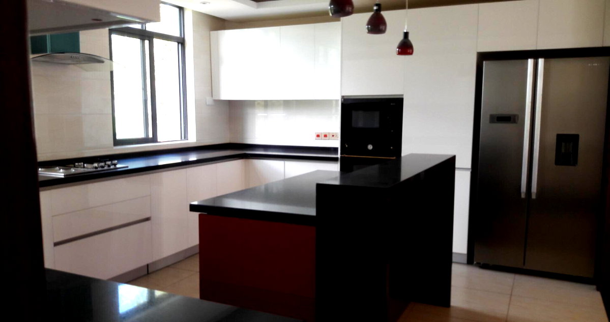 Brand New 5-Ensuite Townhouse with Fireplace & DSQ - Lavington