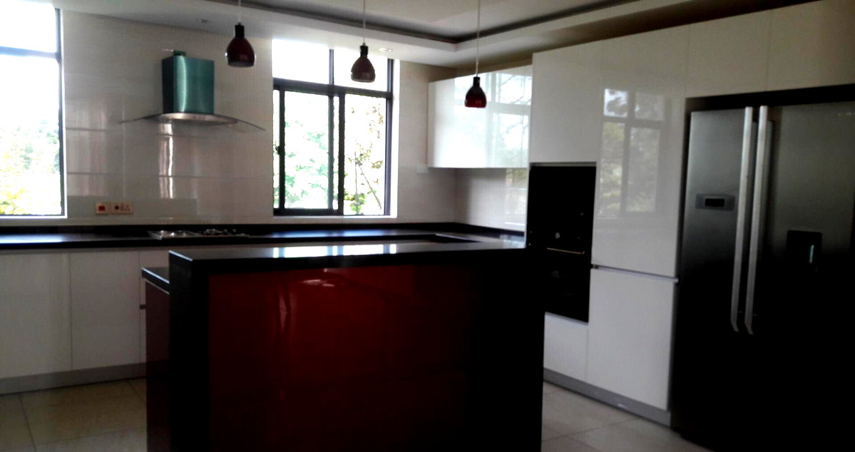 Brand New 5-Ensuite Townhouse with Fireplace & DSQ - Lavington
