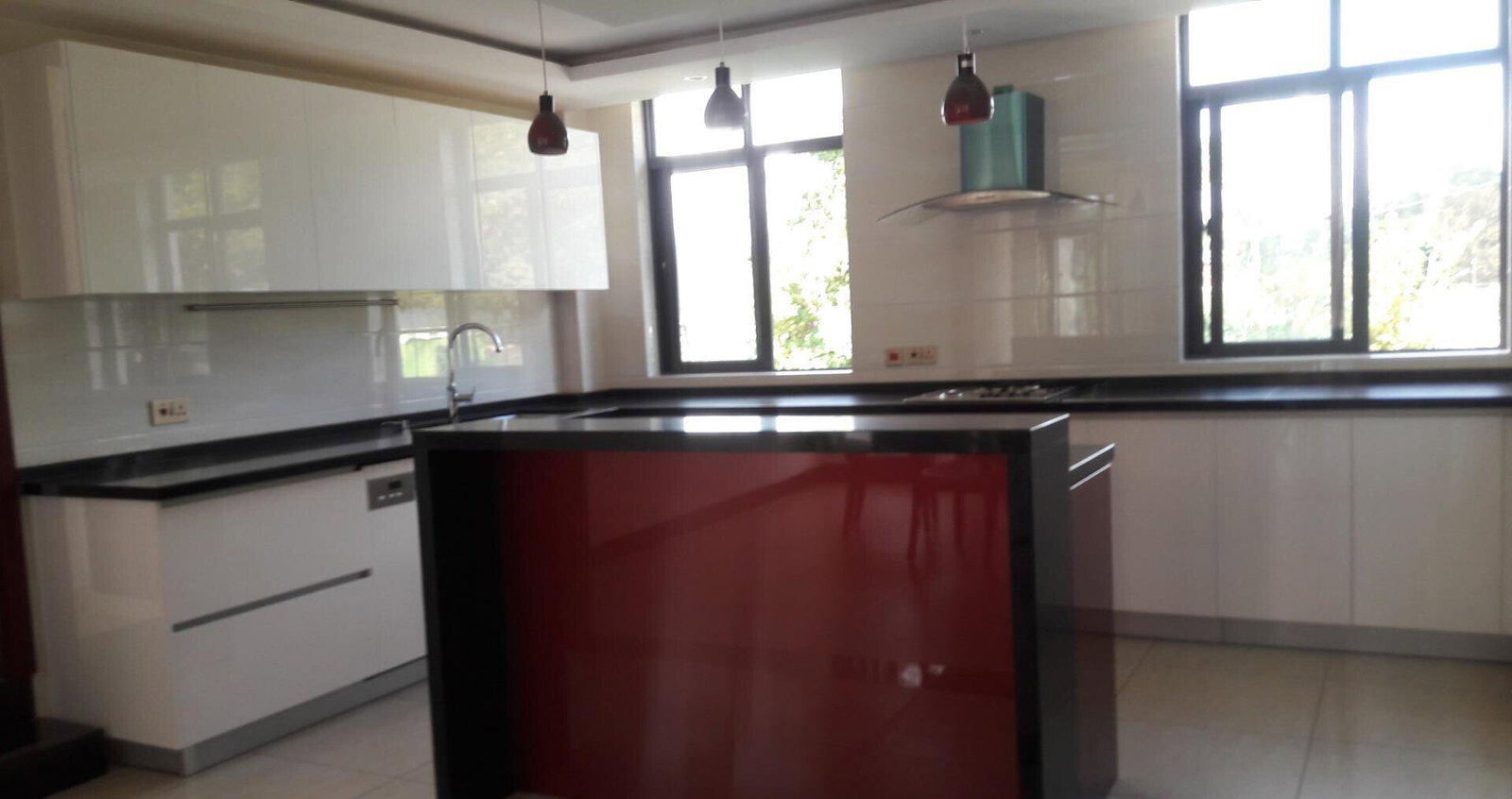 Brand New 5-Ensuite Townhouse with Fireplace & DSQ - Lavington