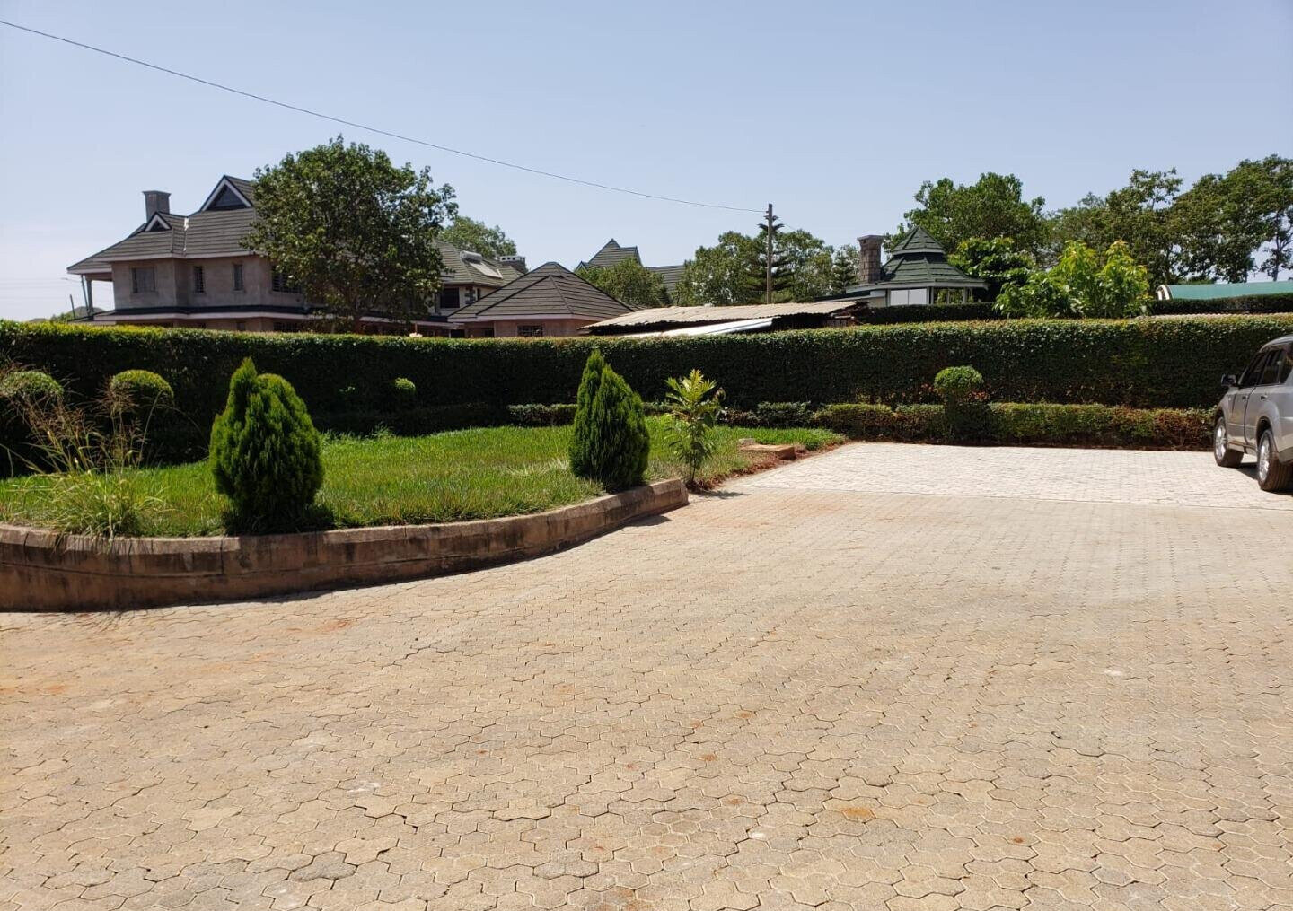 4BR All-Ensuite Townhouse with Guest Wing & DSQ - Thika Greens