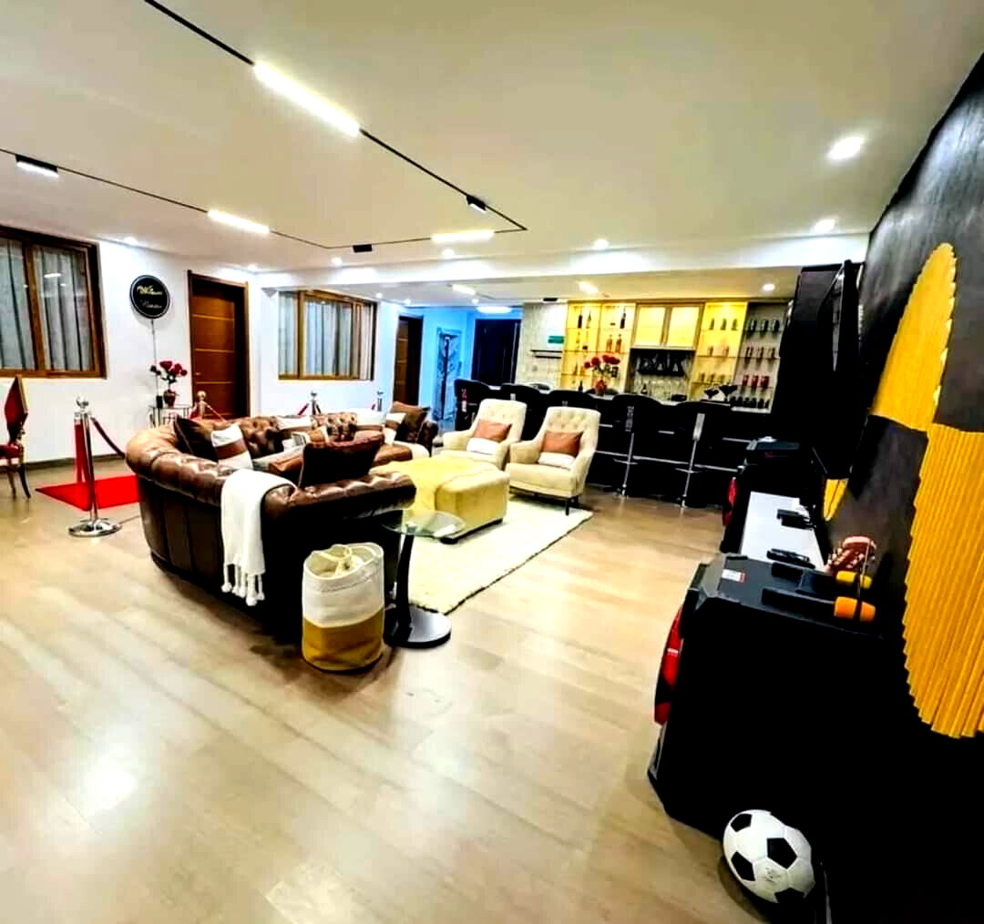 6-Ensuite Smart Home with Panic Room & Lift - Lavington