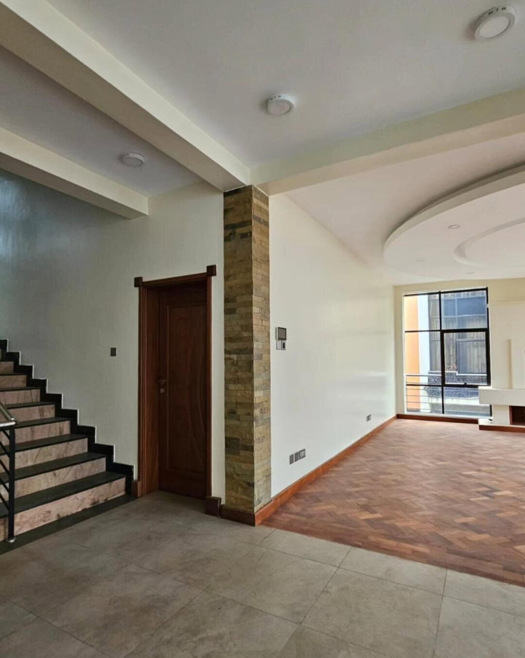 5-Ensuite Townhouse with Rooftop Garden & DSQ - Lavington