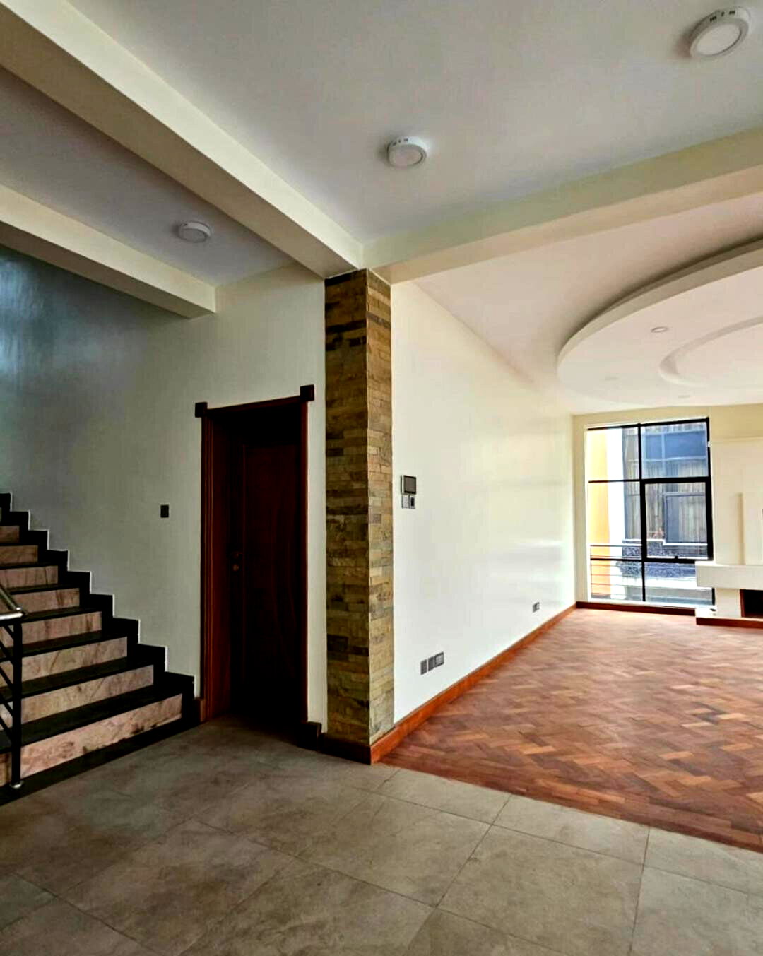 5-Ensuite Townhouse with Rooftop Garden & DSQ - Lavington