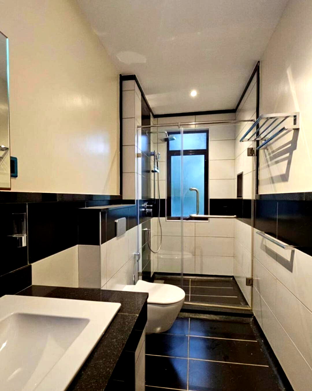 5-Ensuite Townhouse with Rooftop Garden & DSQ - Lavington