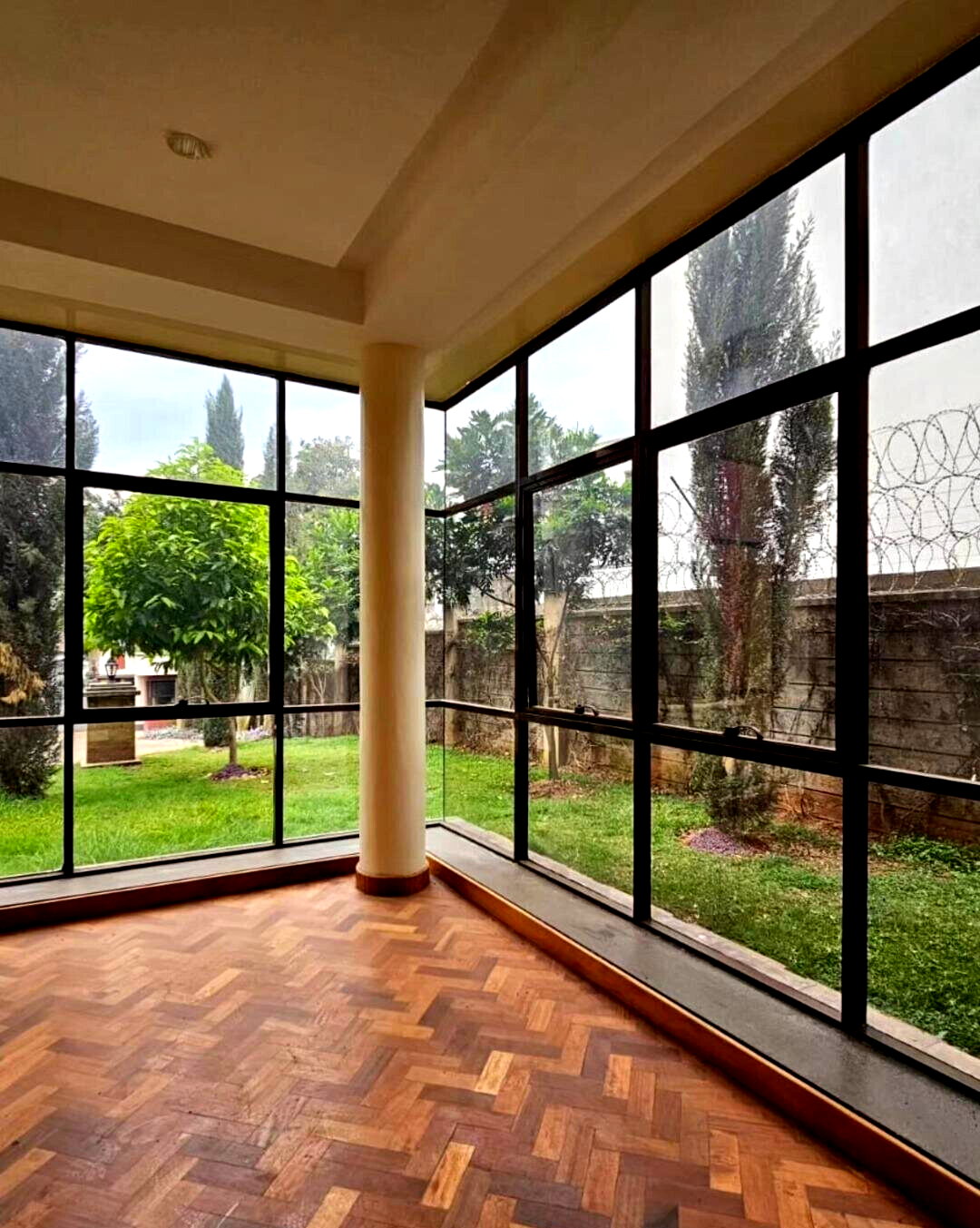 5-Ensuite Townhouse with Rooftop Garden & DSQ - Lavington