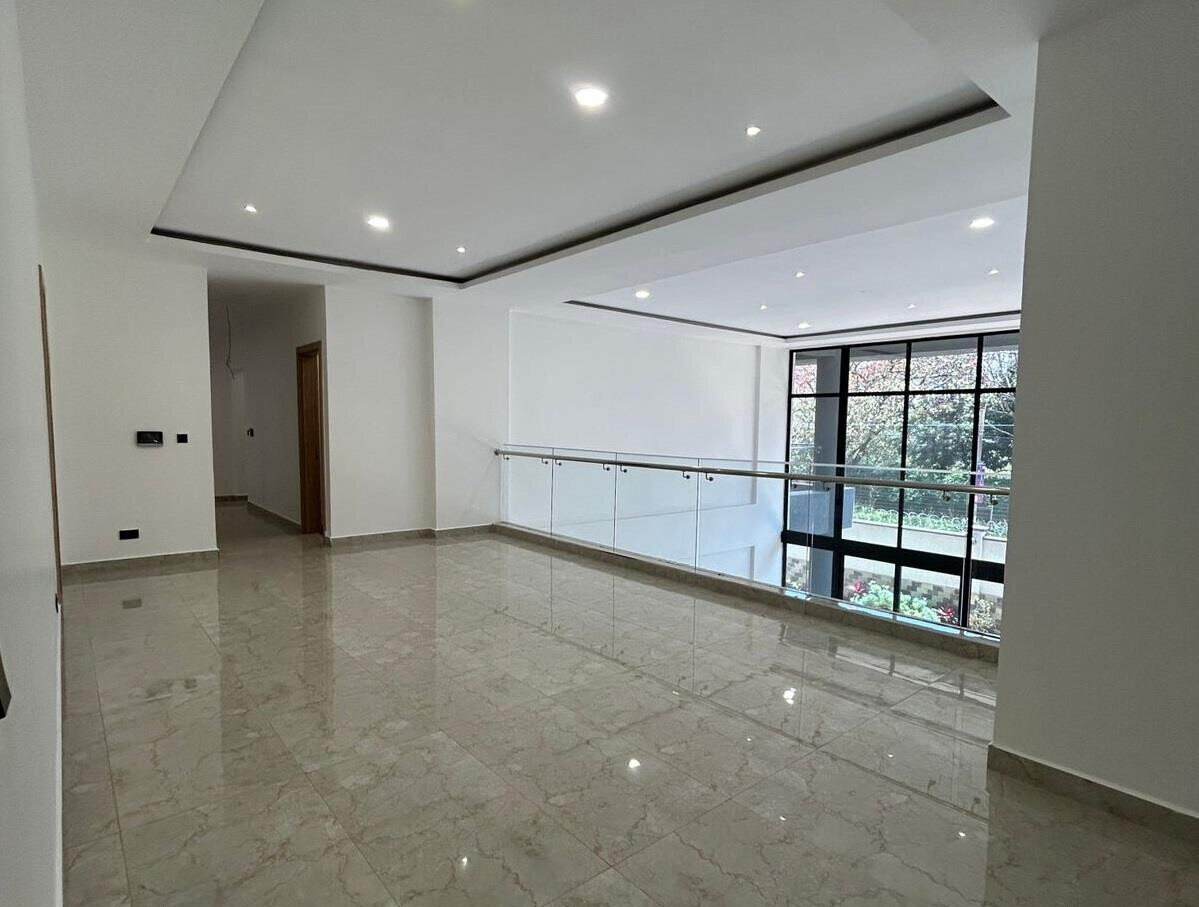 8-Ensuite Penthouse Duplex with Heated Pool & Cinema - Spring Valley