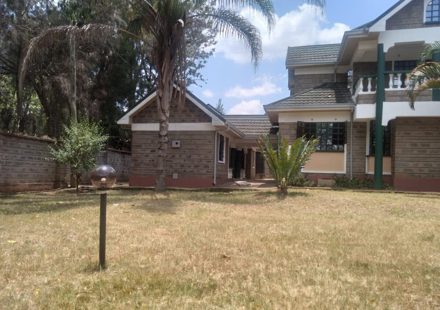 4-Bed Townhouse on Half an Acre - Lang'ata Road, Lavington