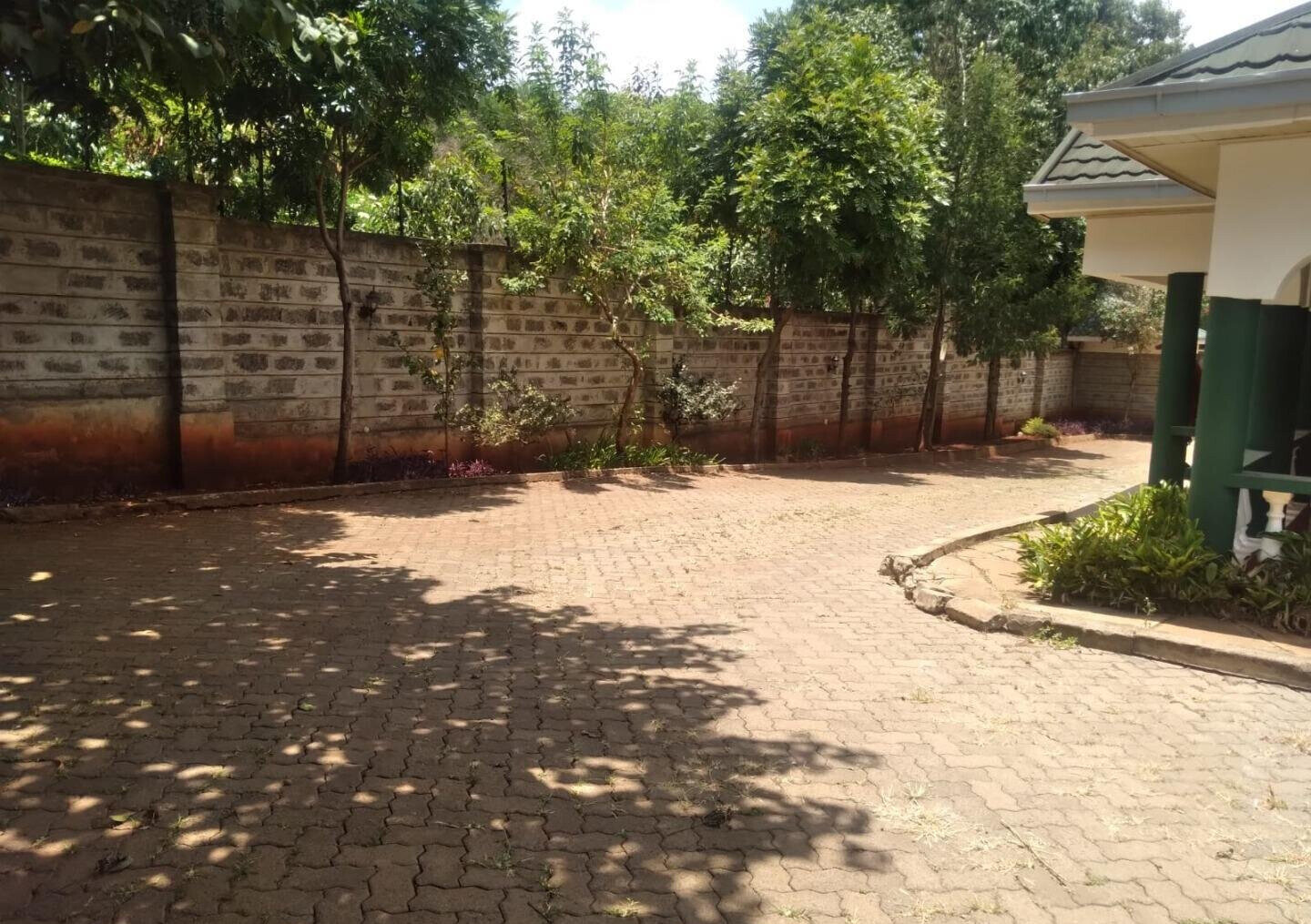 4-Bed Townhouse on Half an Acre - Lang'ata Road, Lavington