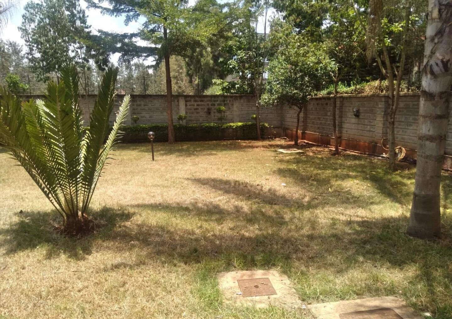 4-Bed Townhouse on Half an Acre - Lang'ata Road, Lavington