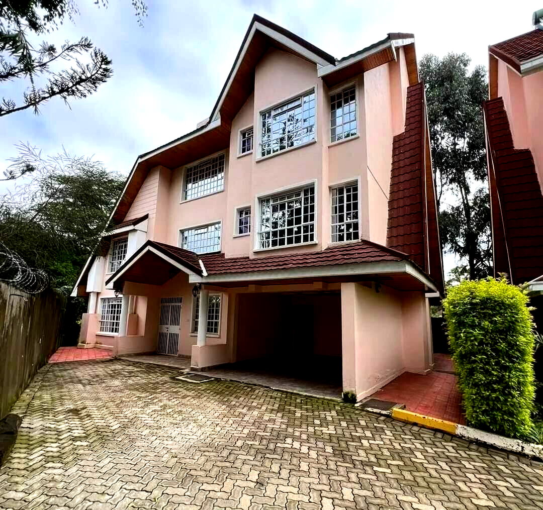 5-Ensuite Townhouse with DSQ & Two TV Rooms - Lavington
