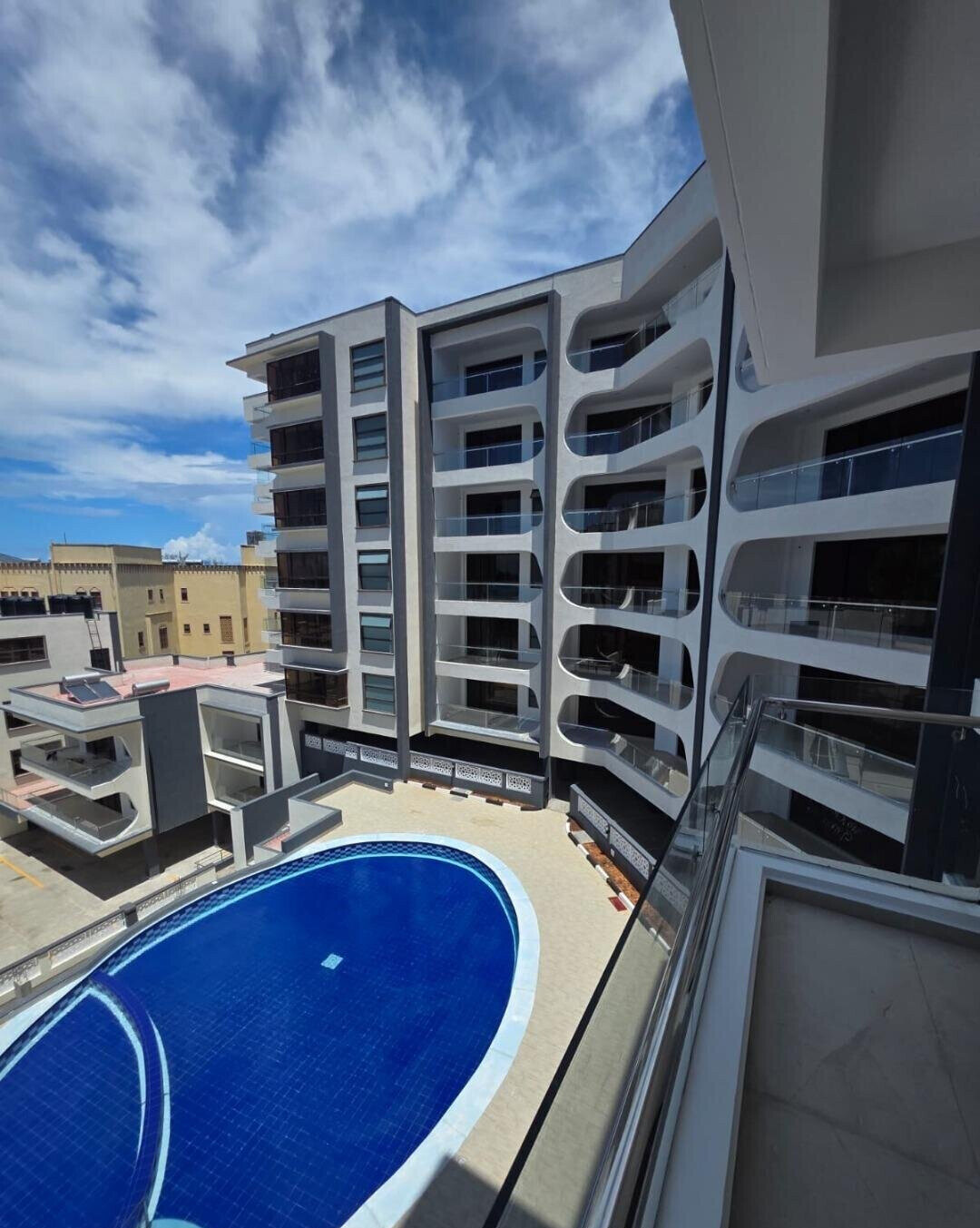 First-Row 3BR All-Ensuite with DSQ & Sea Views - Nyali
