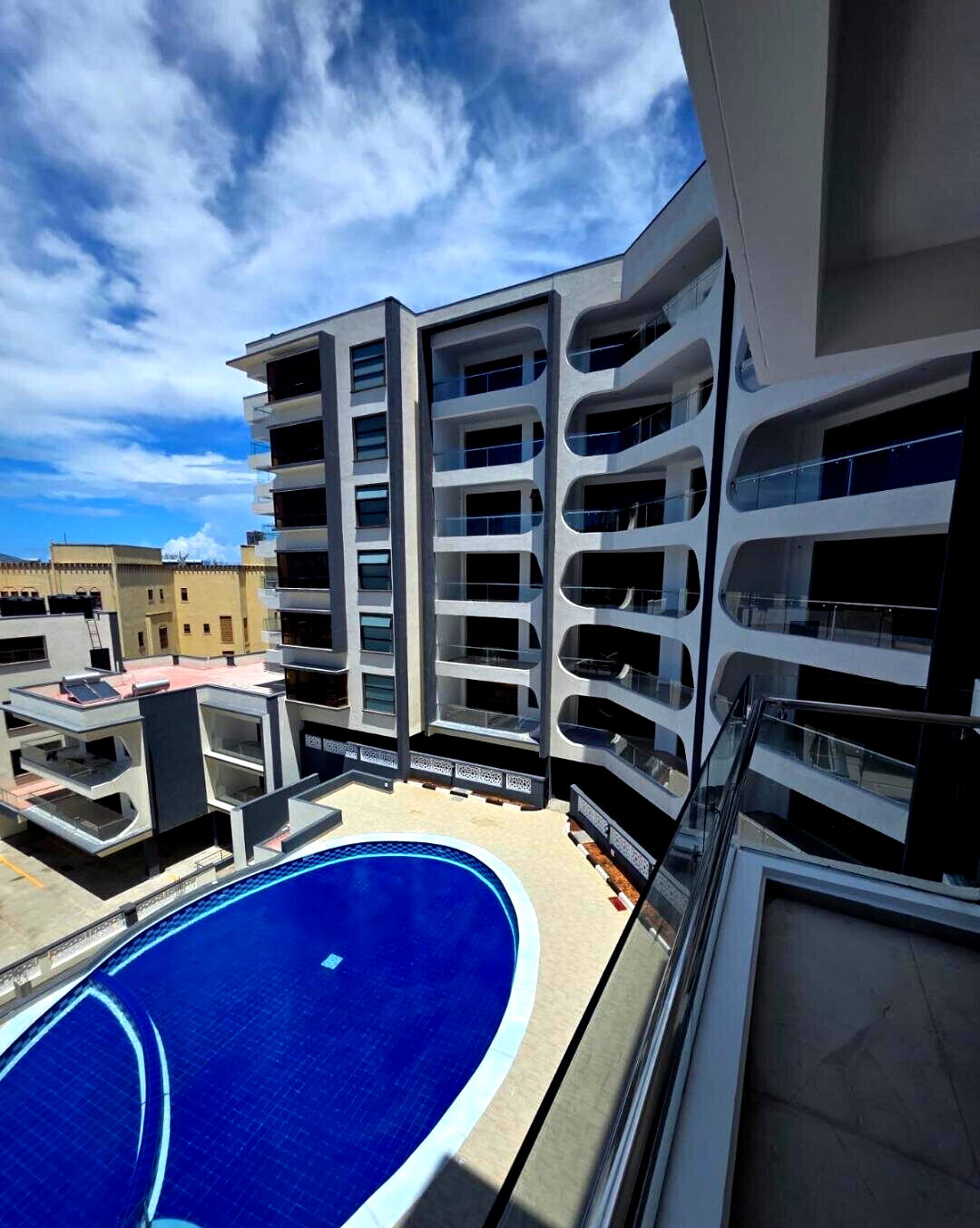 First-Row 3BR All-Ensuite with DSQ & Sea Views - Nyali