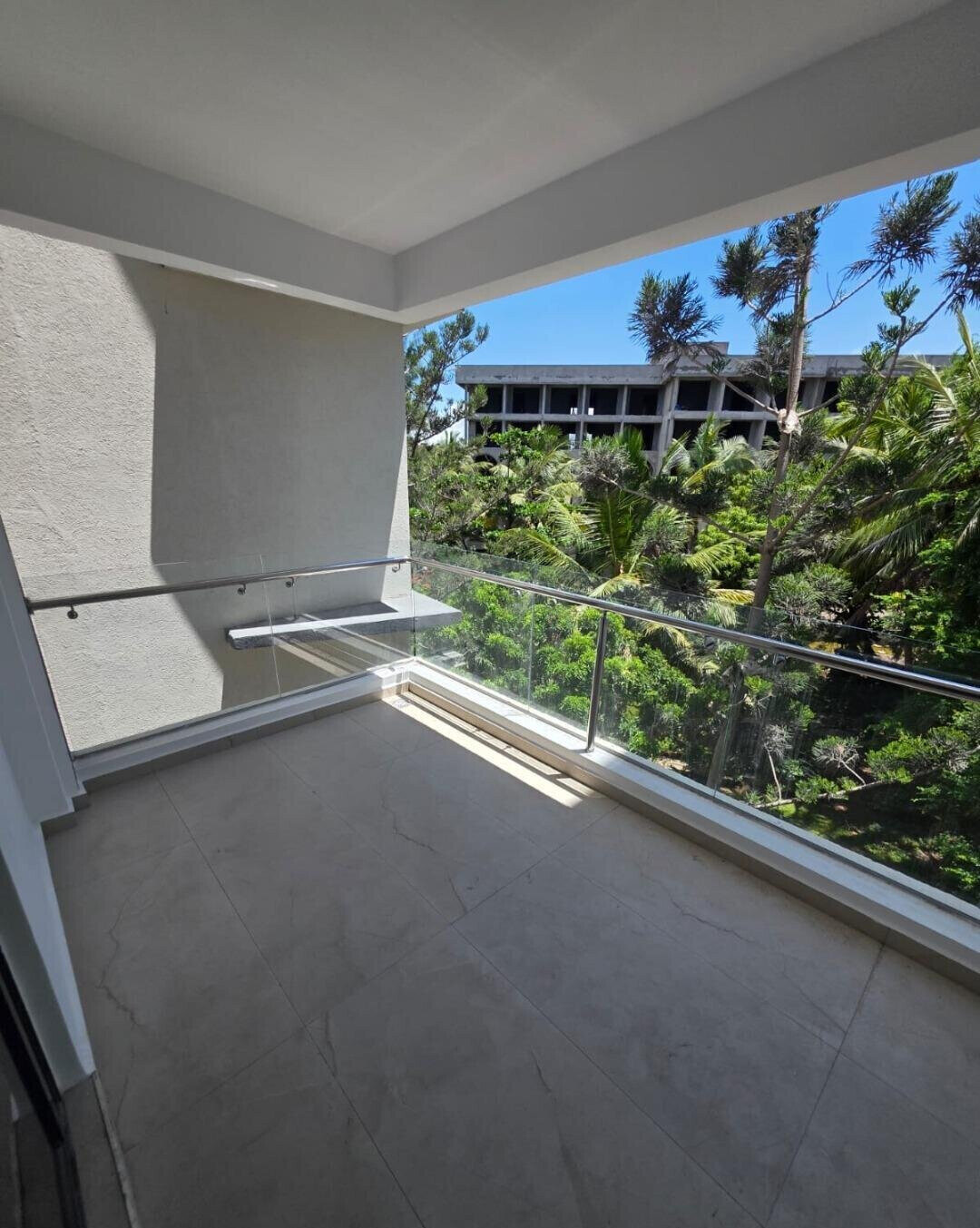 First-Row 3BR All-Ensuite with DSQ & Sea Views - Nyali