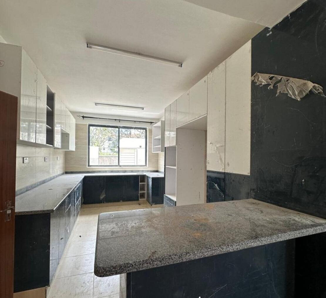 Brand New 5-Ensuite Townhouse in Gated Lavington Estate - Nairobi