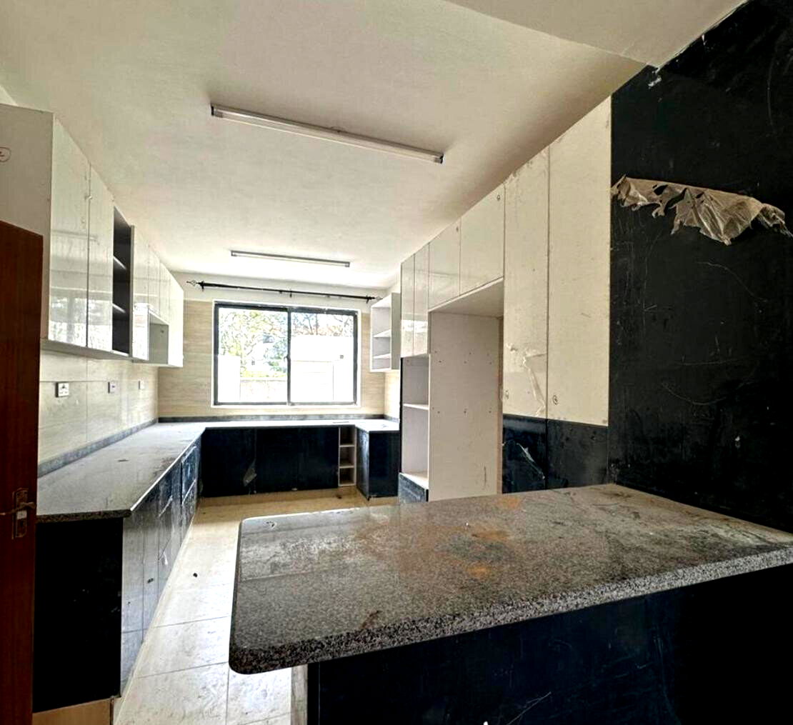 Brand New 5-Ensuite Townhouse in Gated Lavington Estate - Nairobi