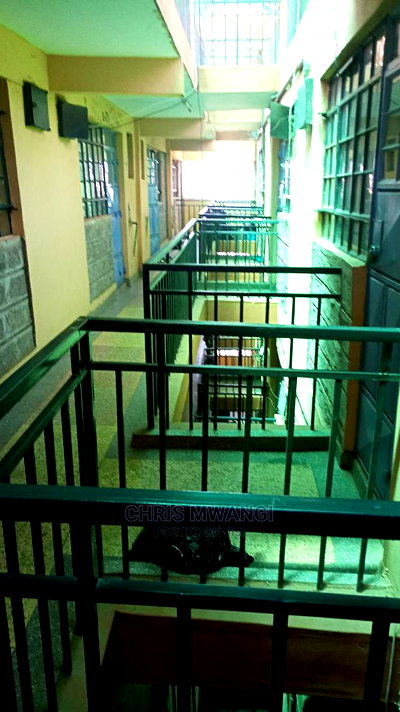 2bdrm Block of Flats in Zimmer, Zimmerman for Sale - Image 4