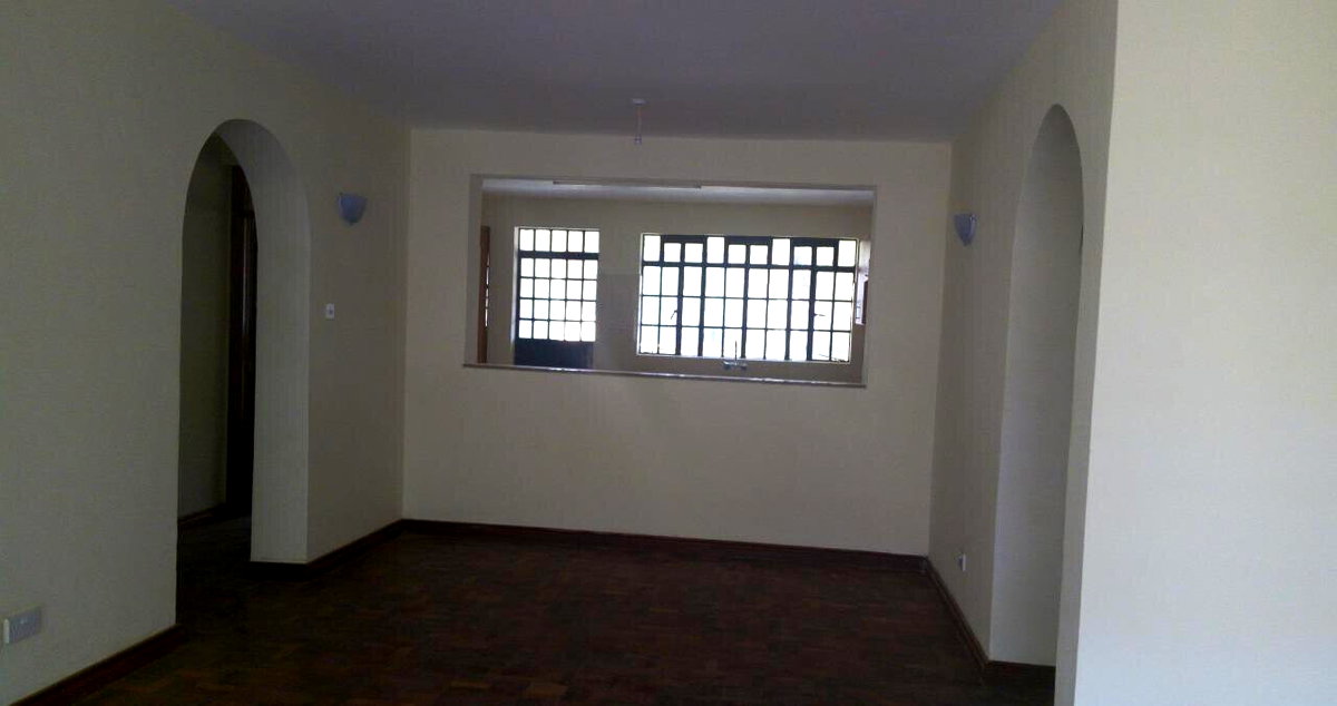 4BR Townhouse with DSQ & Mature Garden - Hurlingham