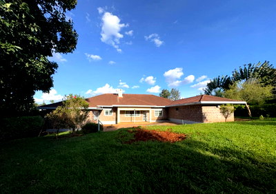 Half Acre 3BR Haven at KSh 300K