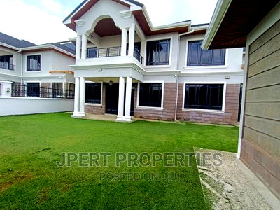 4bdrm Townhouse / Terrace in Paradise Road, Runda for rent - Image 15