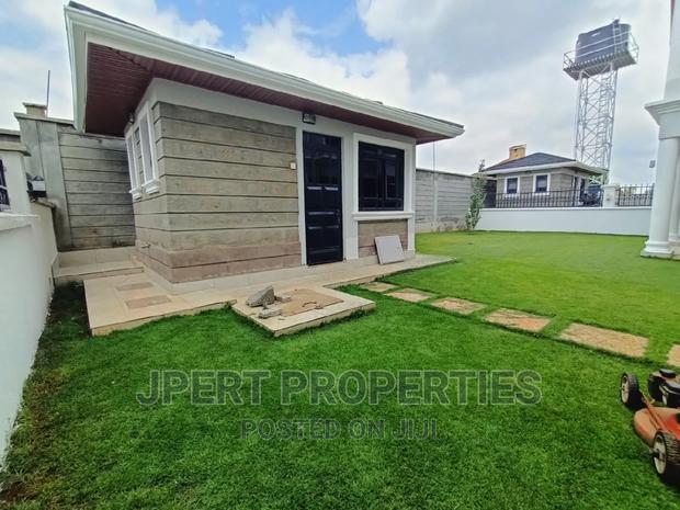 4bdrm Townhouse / Terrace in Paradise Road, Runda for rent