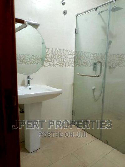 4bdrm Townhouse / Terrace in Paradise Road, Runda for rent - Image 9