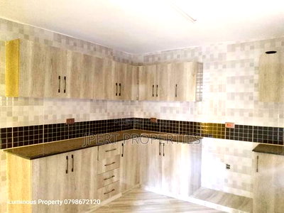 4bdrm Maisonette in Muigain, Kenyatta Road / Theta for sale - Image 2