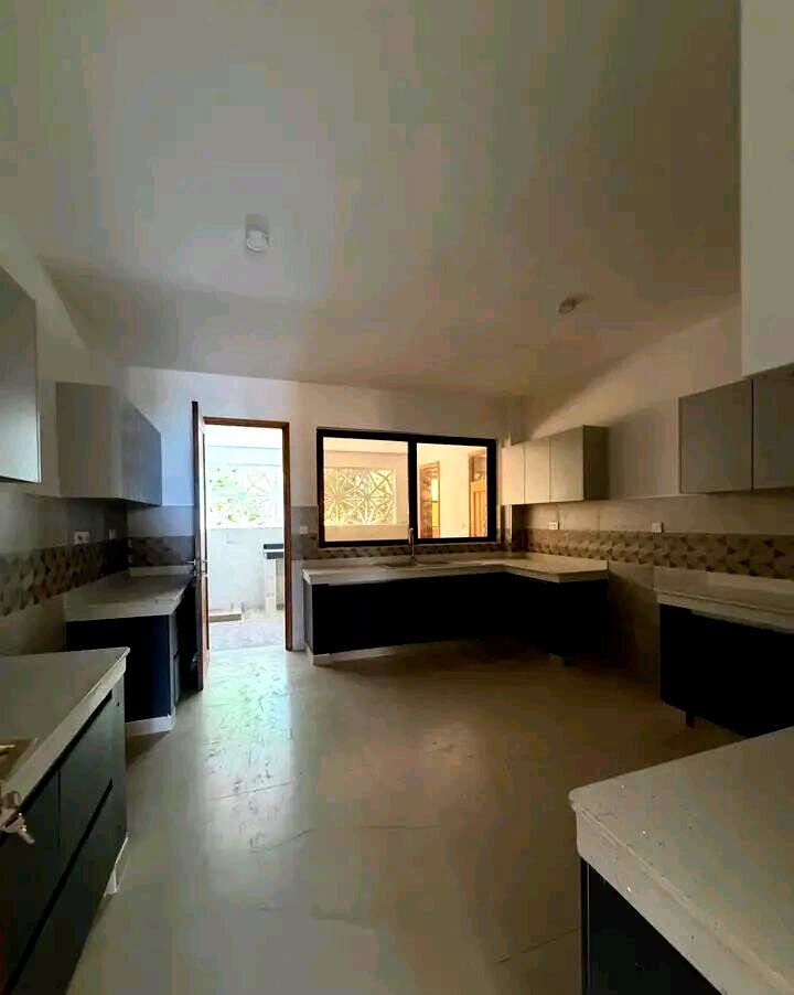 Beachfront 3BR Apartment with Private Beach Access - Nyali