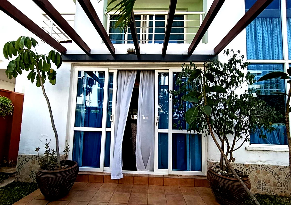 4BR All-Ensuite Townhouse with Fireplace & DSQ - Riara Rd, Nairobi