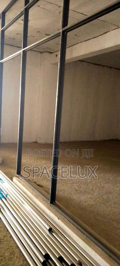 85 SQM Executive Brand Shop - Image 2