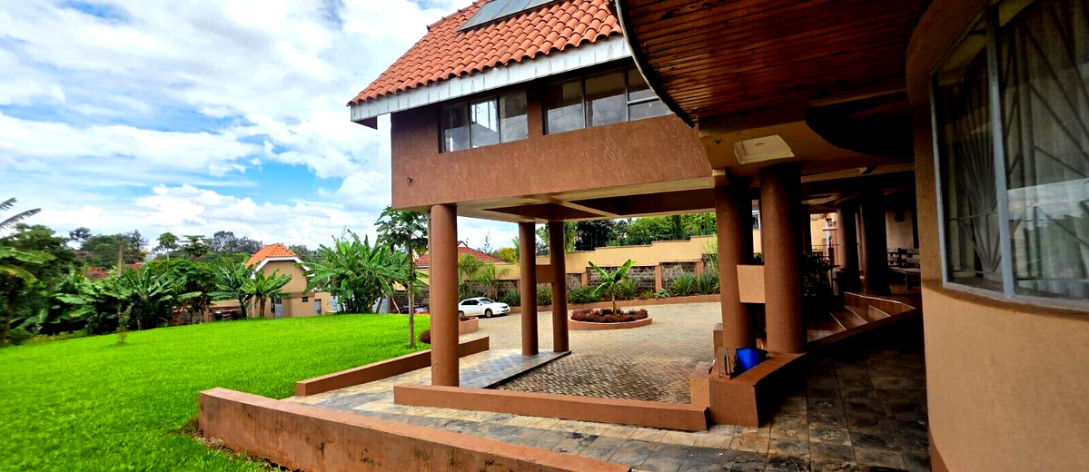 3/4 Acre Runda Mansion at KSh 800K